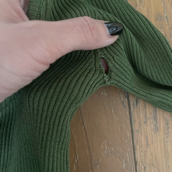 Zara Ribbed Green Top Size M - Picture 3 of 4